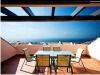 Квартира в Испании в Калаонде, побережье Коста дель Соль (Calahonda, Costa del Sol). Терраса с панорамными обзорами побережья и моря.